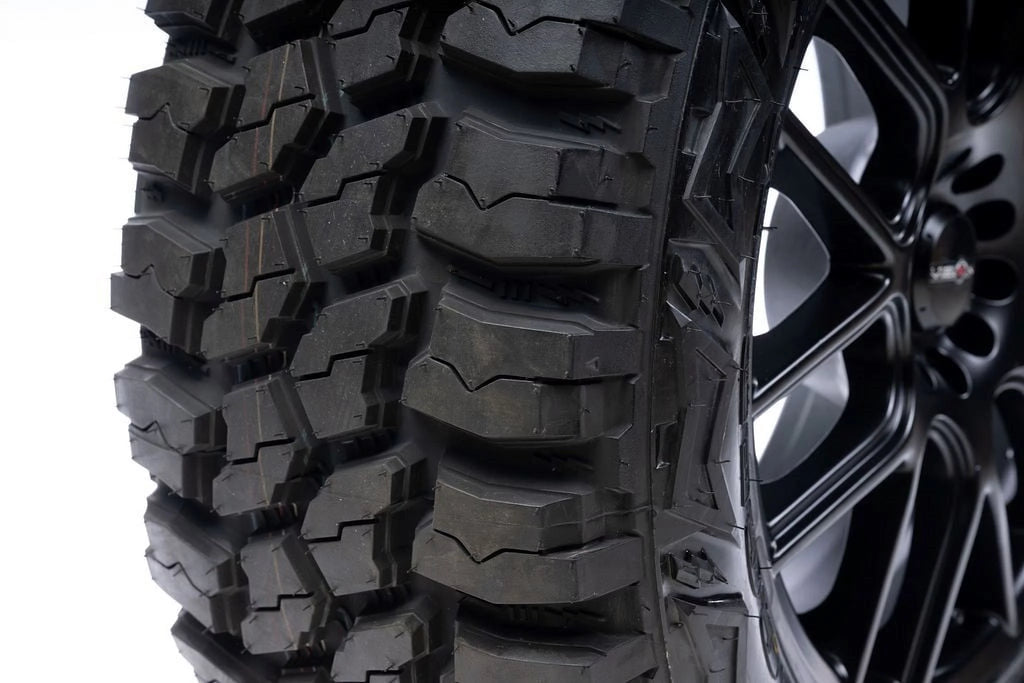 31X10.50R15 Mud-Terrain Tire H7521