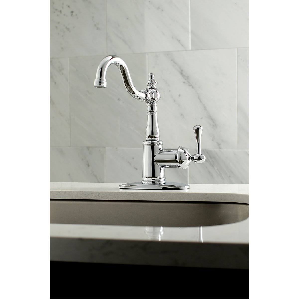 4x22 Centerset Lavatory Faucet M98459