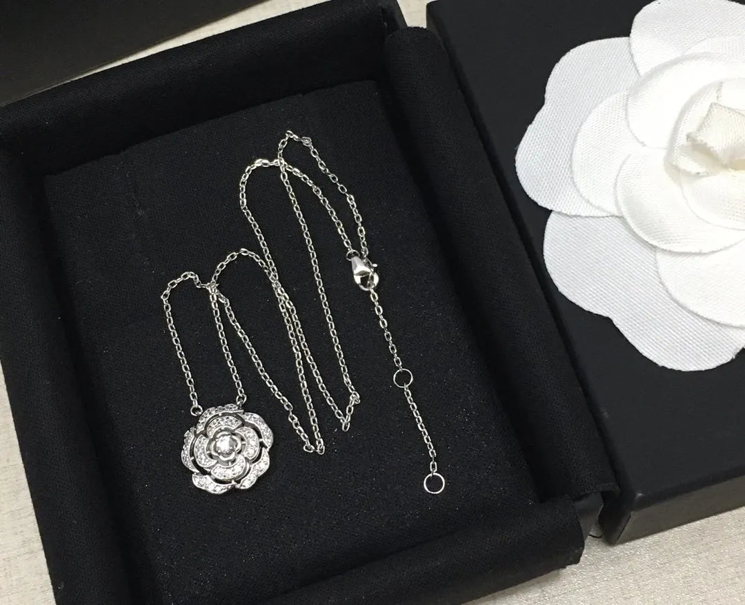 Necklace M253