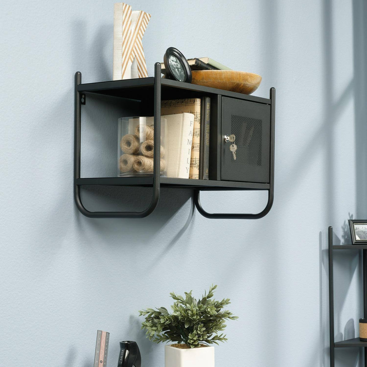 Black Wall Cabinet N542