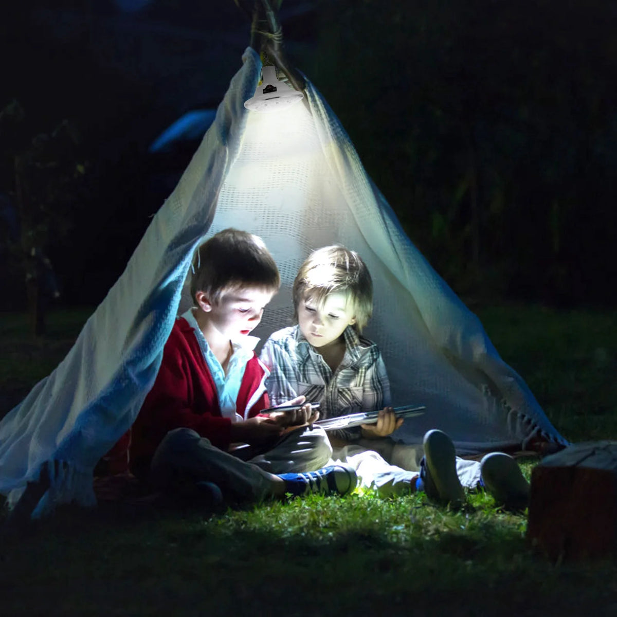 Solar LED Camping Light 300LM Portable Lantern with Remote Control 3 Modes 6500K White F341