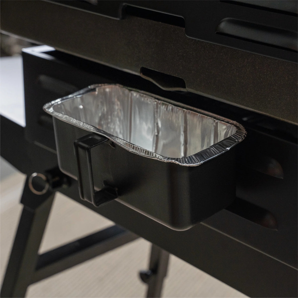 22 Propane Griddle with Stand and Adapter Hose F53715