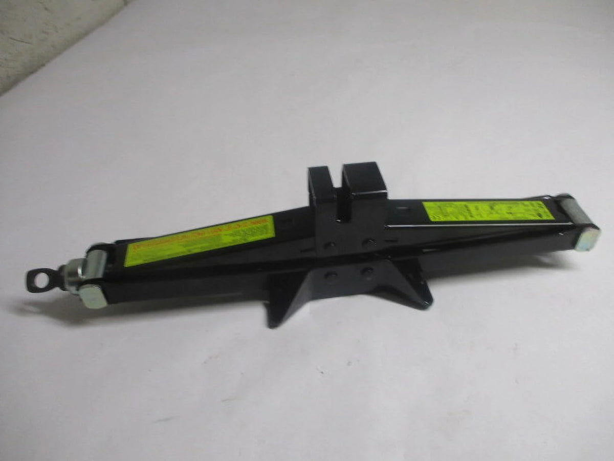 Pre-Owned 2020 Kia Sportage Wheel Tire Jack Assembly OEM Q727