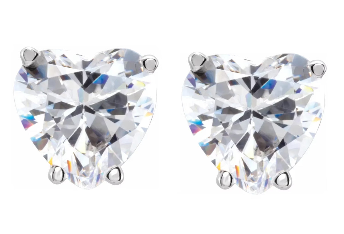 14k White Gold Diamond Stud Earrings M744