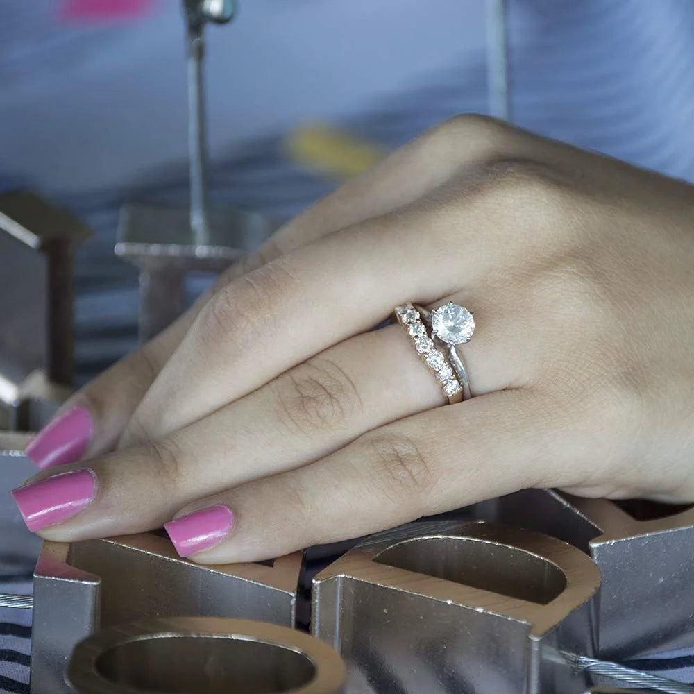 Seven Stone Shared Prong Contoured Wedding Ring In Sterling Silver With Moissanite F883345