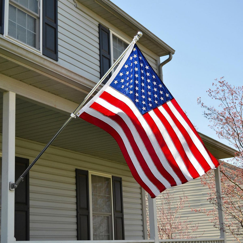 Embroidered American Flag U54073