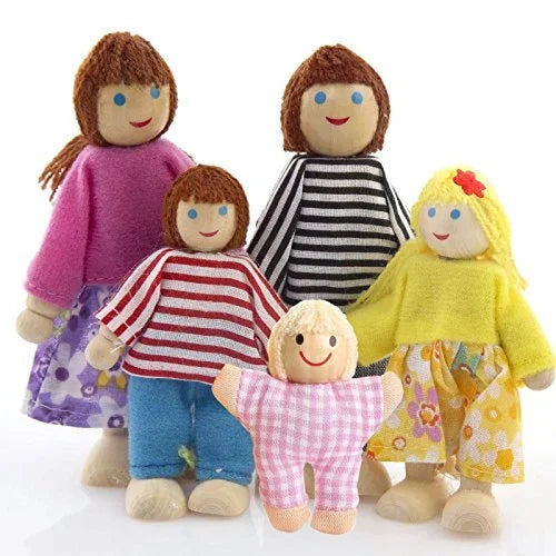 Wooden Dolls Playset Set of 7-Piece E545