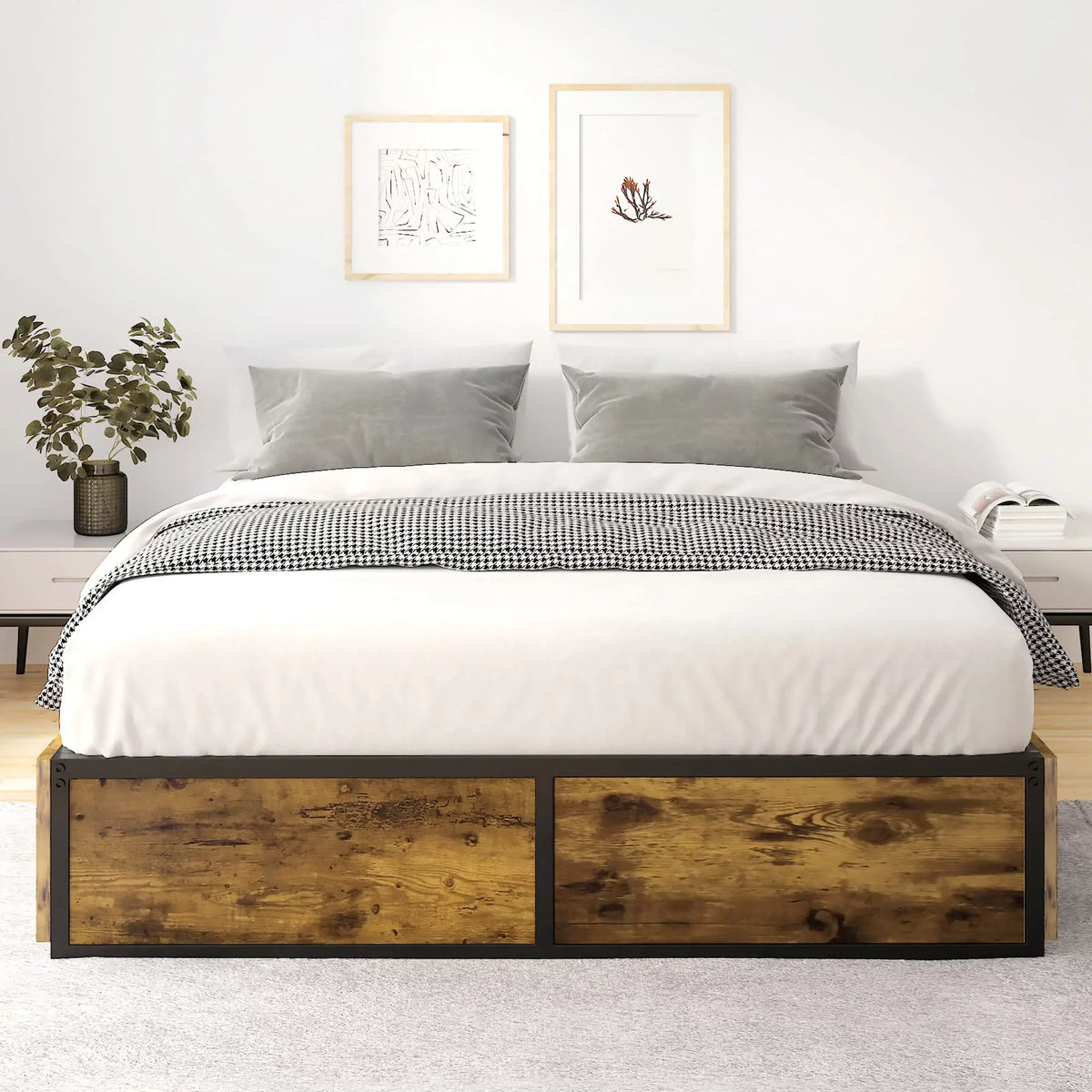 Queen Platform Bed with 4 XL Drawers T63197
